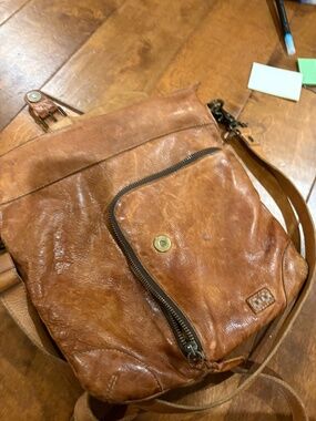 Great purse great quality it is letter offers welcome